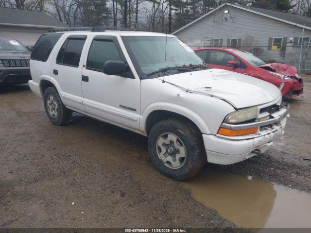  Salvage Chevrolet Blazer