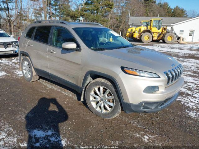  Salvage Jeep Cherokee