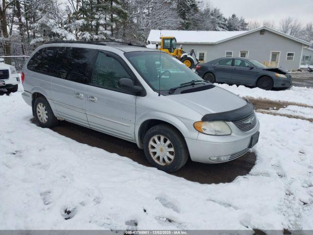  Salvage Chrysler Town & Country