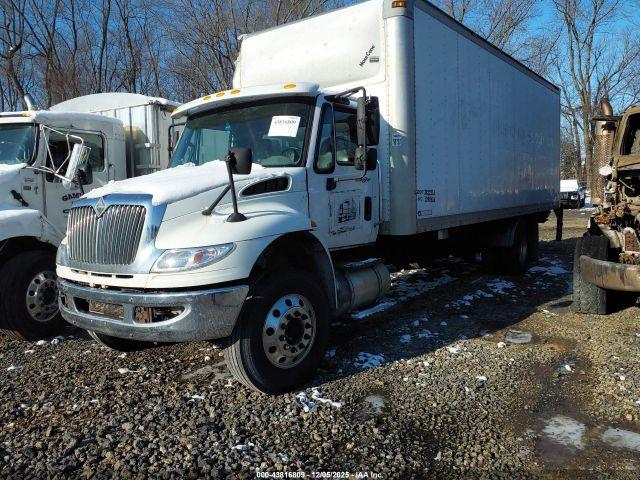 International 4000 4400 Image 15