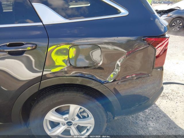 Kia Sorento Lx Image 17