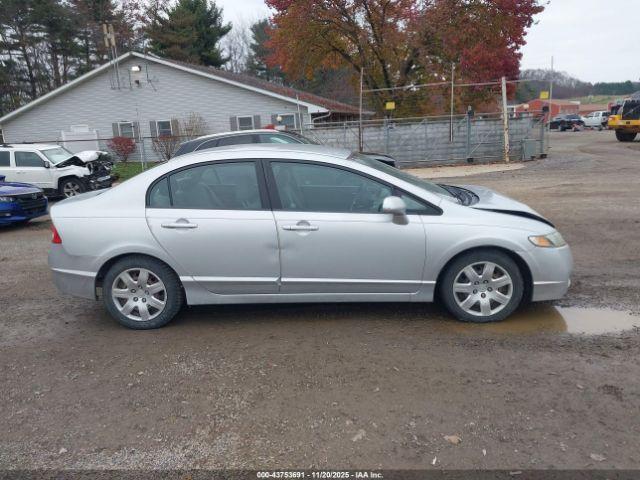 Honda Civic Lx Image 9