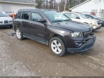  Salvage Jeep Compass
