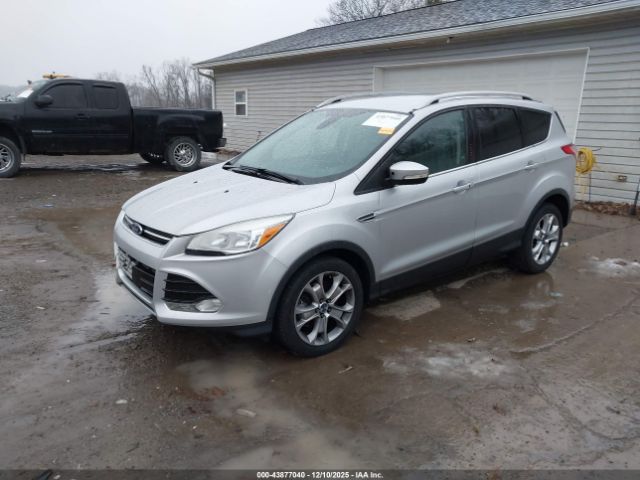 Ford Escape Titanium Image 16