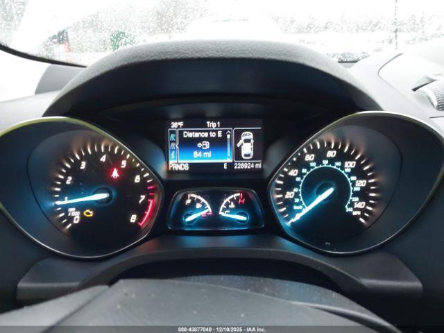 Ford Escape Titanium Image 4