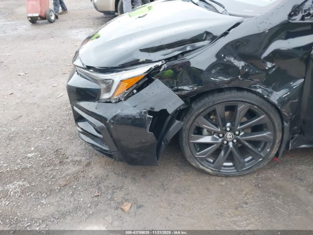 Toyota Corolla Se Image 16