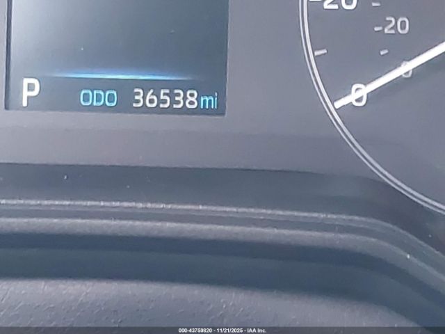 Toyota Corolla Se Image 4