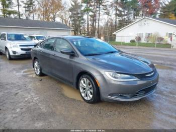  Salvage Chrysler 200