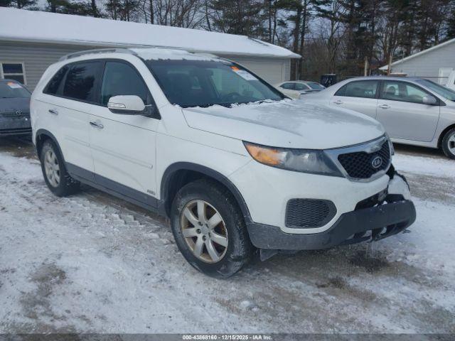  Salvage Kia Sorento