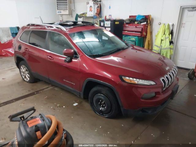  Salvage Jeep Cherokee