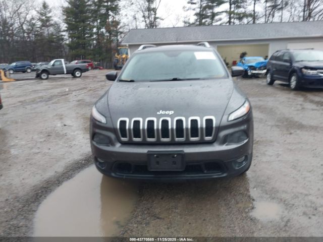 Jeep Cherokee Latitude Image 16