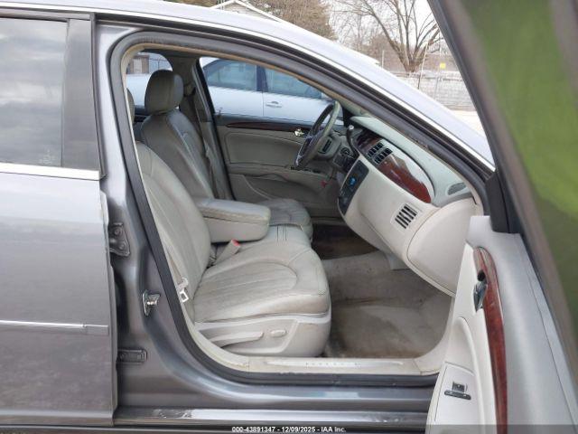 Buick Lucerne Cxl Image 5