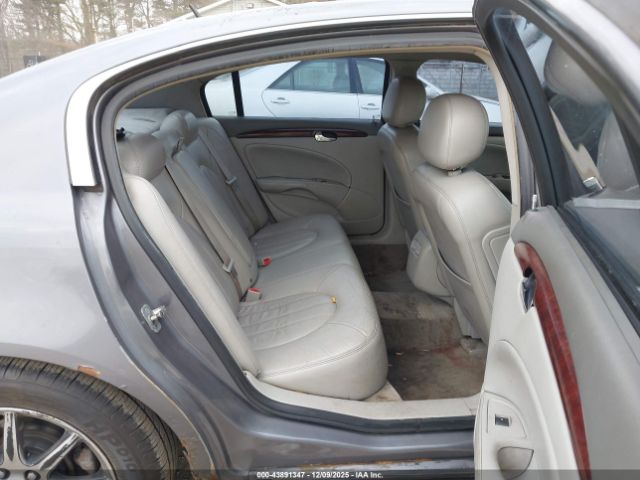 Buick Lucerne Cxl Image 2