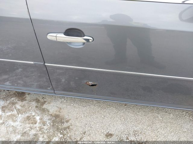 Buick Lucerne Cxl Image 13