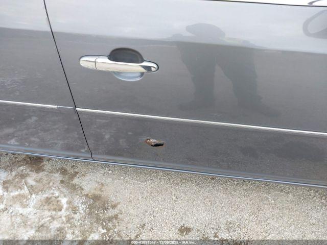 Buick Lucerne Cxl Image 13