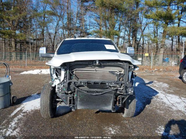 Ram 3500 Limited Longhorn  4x4 6'4 Box Image 10