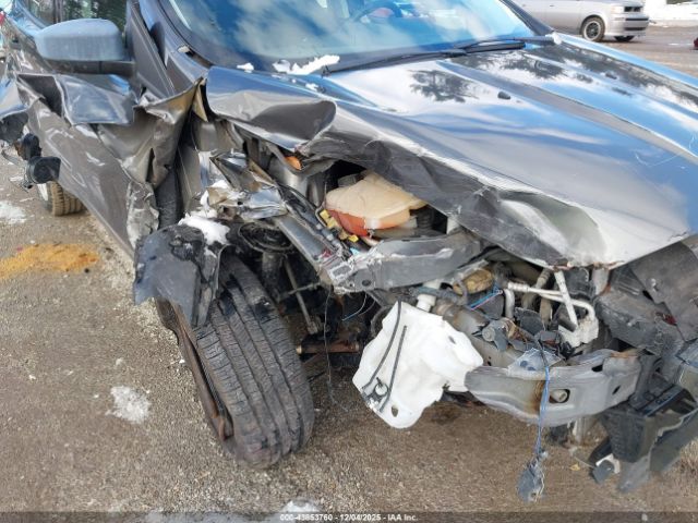 Ford Escape S Image 2