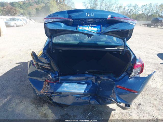 Honda Civic Image 12