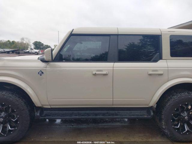 Ford Bronco Outer Banks Image 15