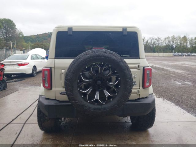 Ford Bronco Outer Banks Image 10