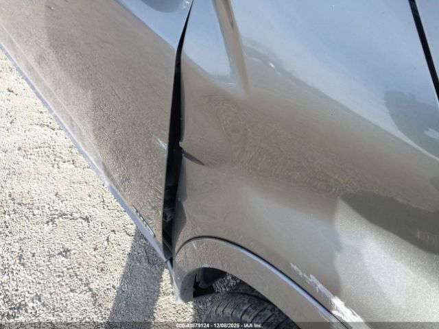 Kia Sorento Limited V6 Image 2