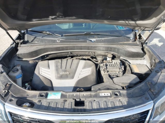 Kia Sorento Limited V6 Image 4