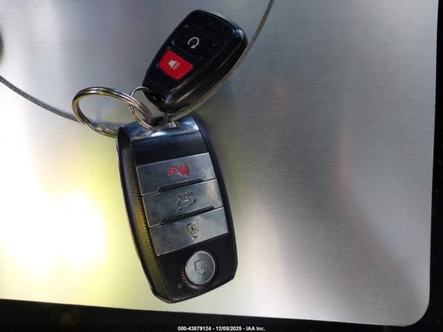 Kia Sorento Limited V6 Image 5