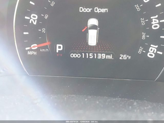 Kia Sorento Limited V6 Image 11