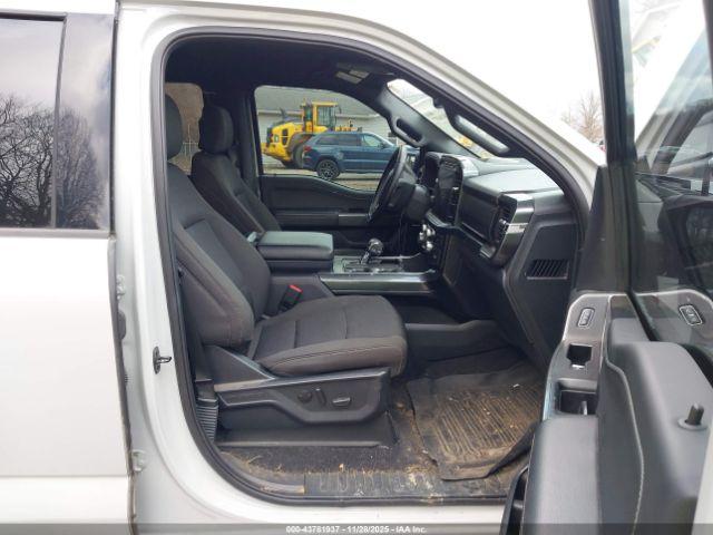 Ford F-150 Xlt Image 17
