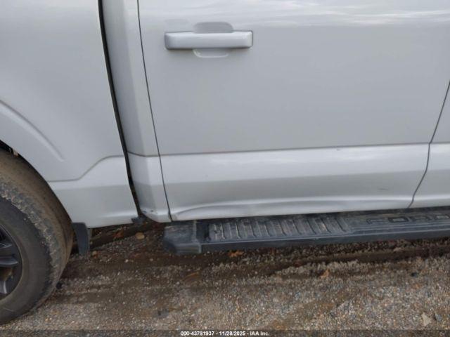 Ford F-150 Xlt Image 9