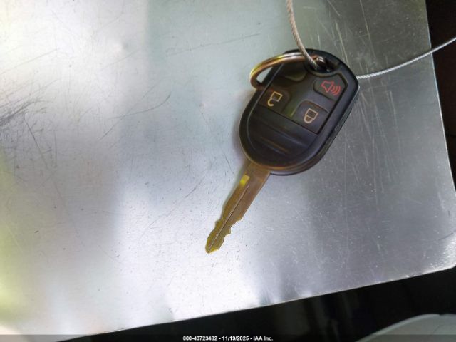 Ford Explorer Image 2