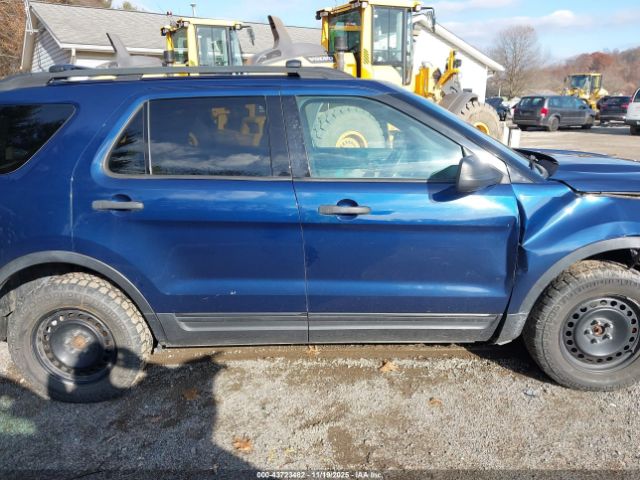 Ford Explorer Image 16