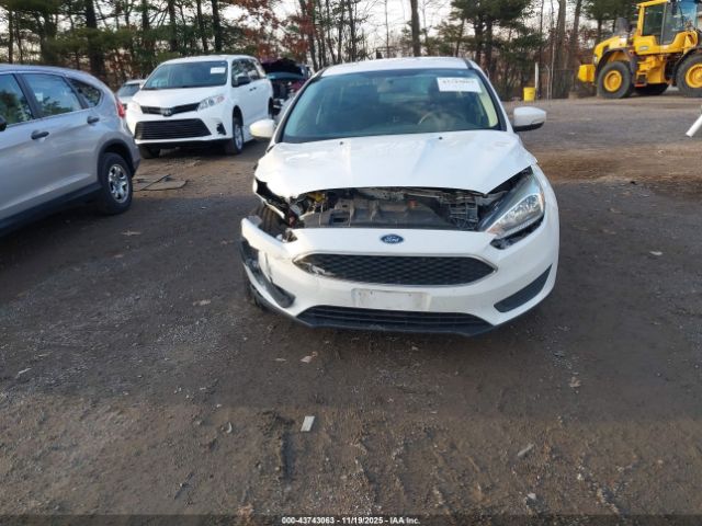 Ford Focus Se Image 14