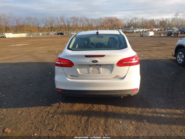 Ford Focus Se Image 10