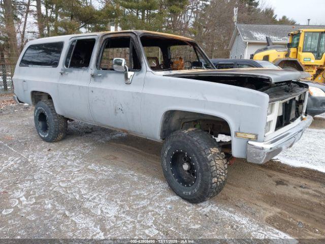  Salvage Chevrolet Suburban