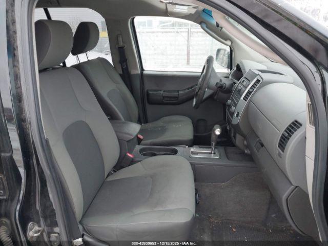 Nissan Xterra S Image 5