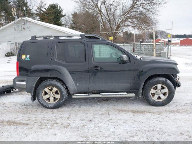Nissan Xterra S Image 16
