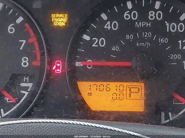 Nissan Xterra S Image 13