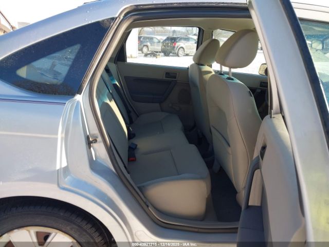 Ford Focus S Image 12