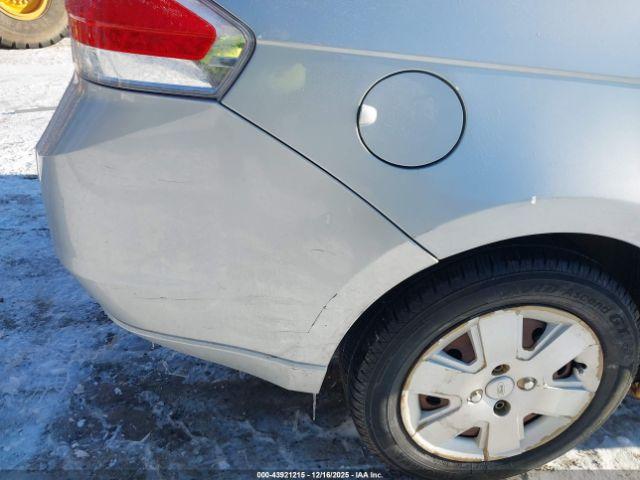 Ford Focus S Image 18