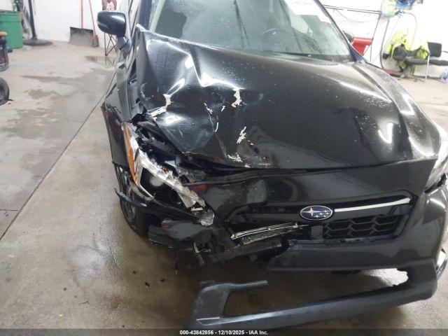 Subaru Crosstrek 2.0i Limited Image 5