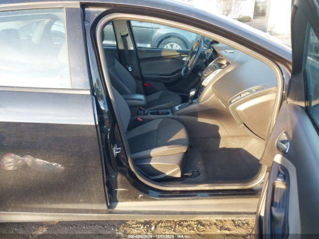 Ford Focus Se Image 7