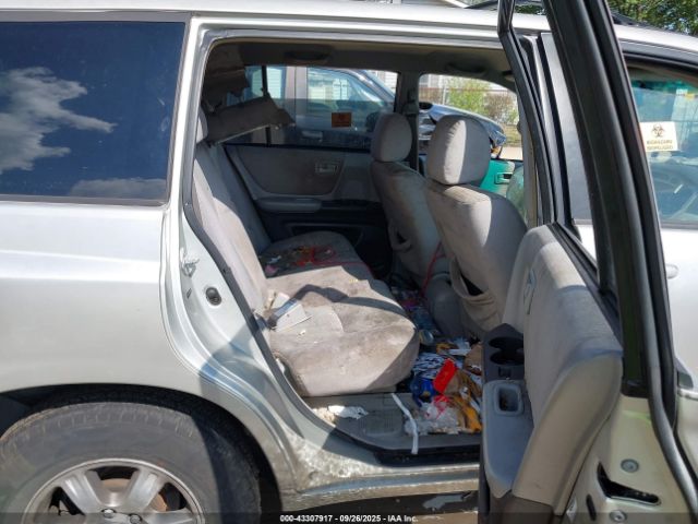 Toyota Highlander V6 Image 4