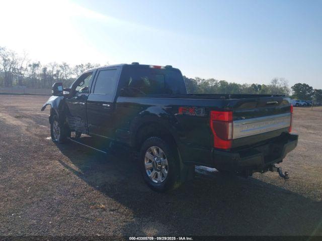 Ford F-250 Platinum Image 3
