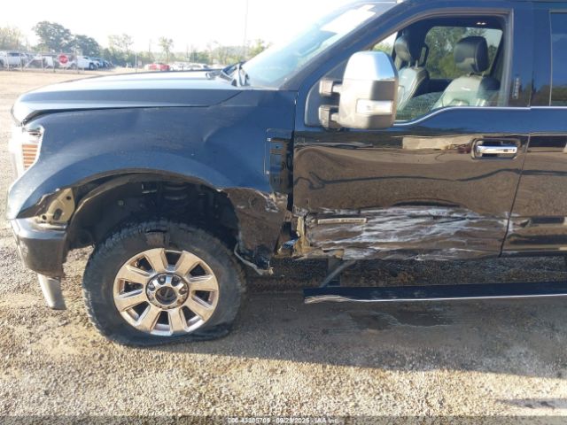 Ford F-250 Platinum Image 4