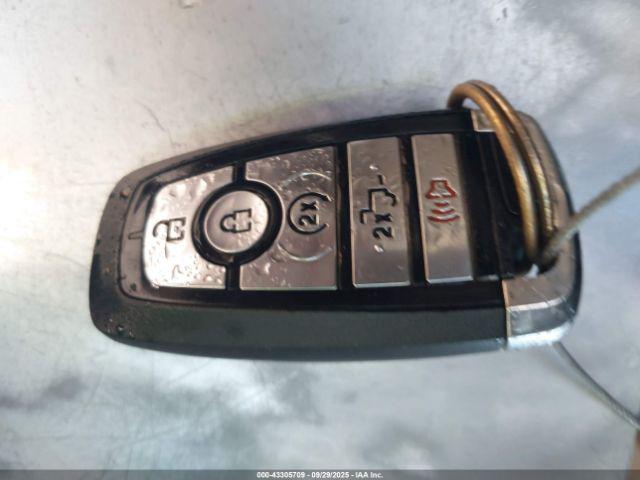 Ford F-250 Platinum Image 7