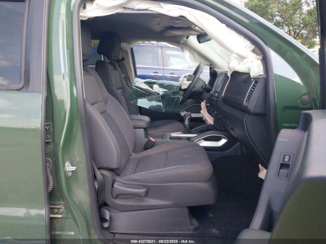 Nissan Frontier Sv 4x4 Image 9