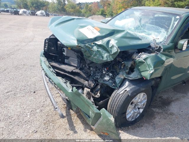 Nissan Frontier Sv 4x4 Image 2