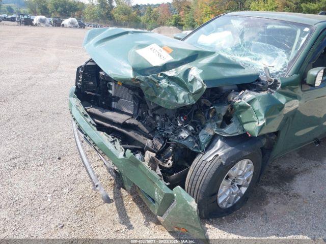 Nissan Frontier Sv 4x4 Image 2