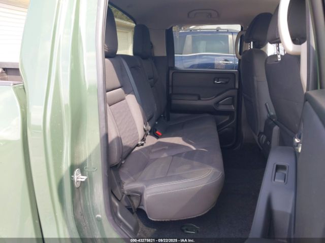 Nissan Frontier Sv 4x4 Image 7